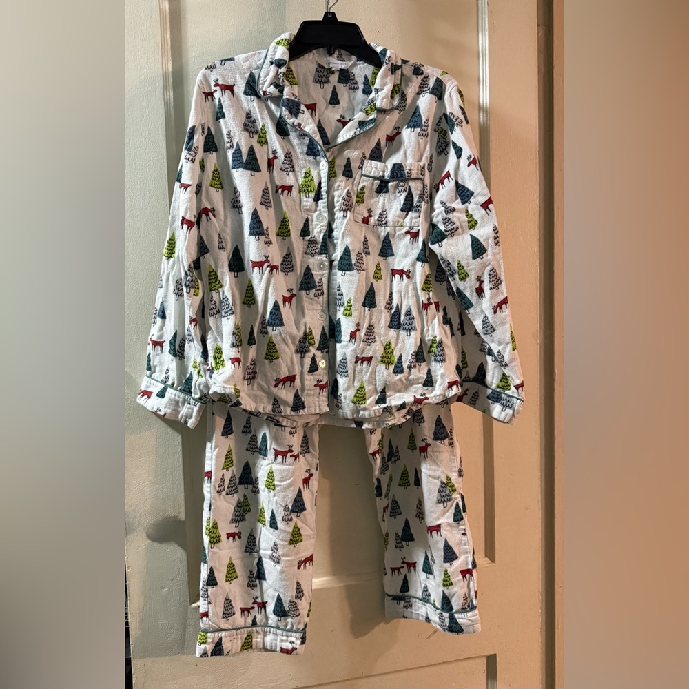 The Company Store White Pajama Set with Tree and Bear Print